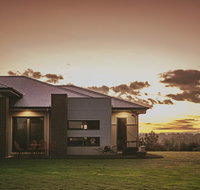 Hillcrest - Accommodation Newcastle