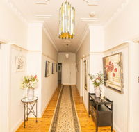 Hillside Cottage  Comfy Spacious Walk to CBD  Stannies - Accommodation Newcastle
