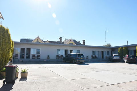 Hillview Motel - Accommodation Newcastle 2