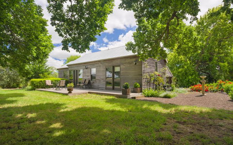 Historic Timboon House Stables & Gardens - Accommodation Newcastle 0