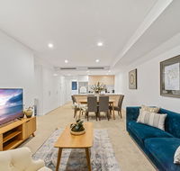 HomeHotel New and Comfort 3 Bedrooms security Apt - Accommodation Newcastle