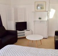 Homy Apartment In Trendy Haberfield - Accommodation Newcastle