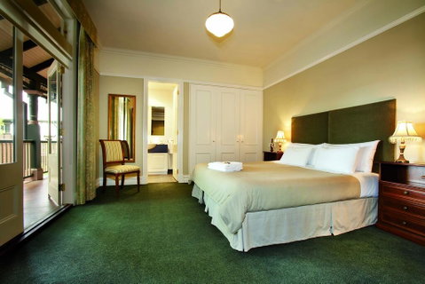 Hotel Bellinzona - Accommodation Newcastle 1