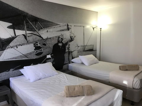 Hotel Corones - Accommodation Newcastle 0