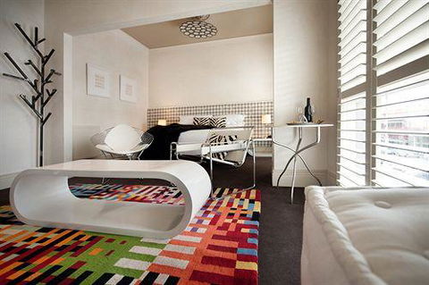 Hotel Frangos - Accommodation Newcastle 2