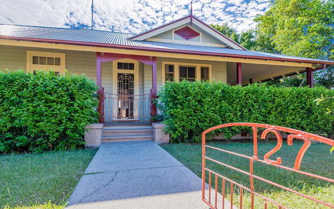 Ithaca - Accommodation Newcastle 1