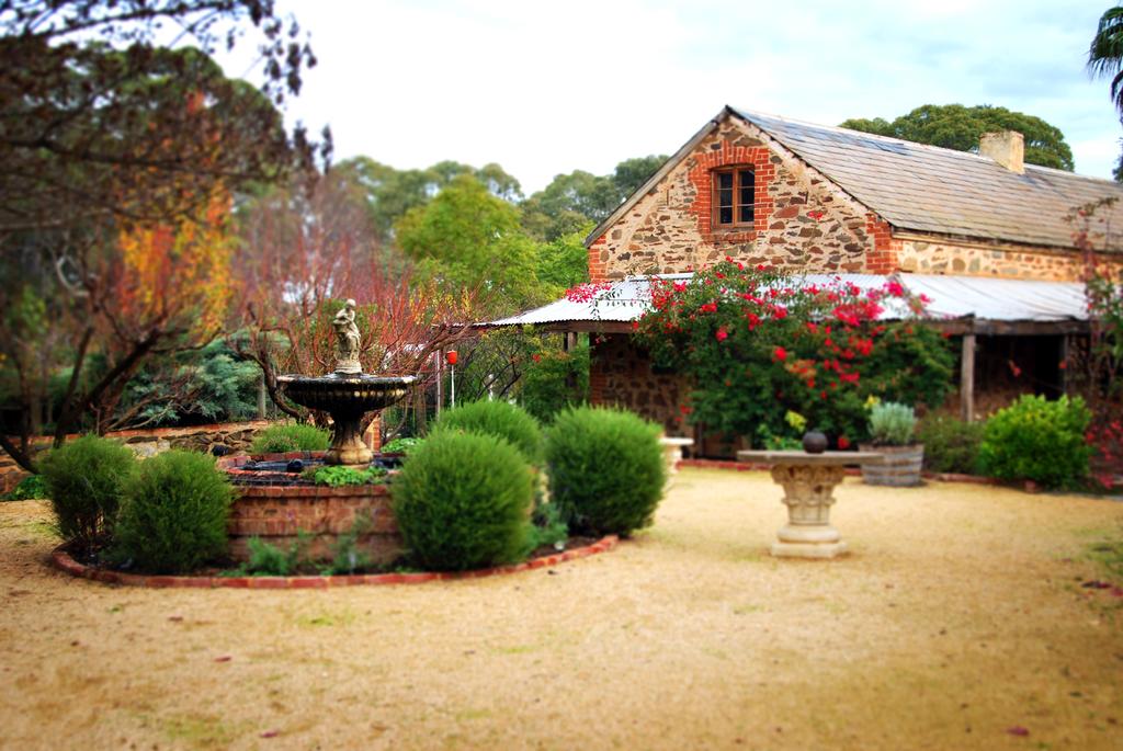 Fords SA Accommodation Newcastle