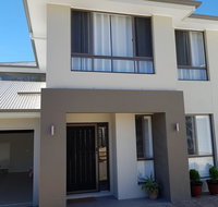 Jasper Place - Accommodation Newcastle