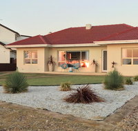Jewel of the South Beachside Holiday Rental - Accommodation Newcastle