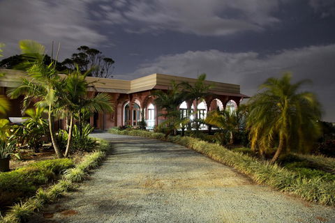 Jodha Bai Retreat - Accommodation Newcastle 3