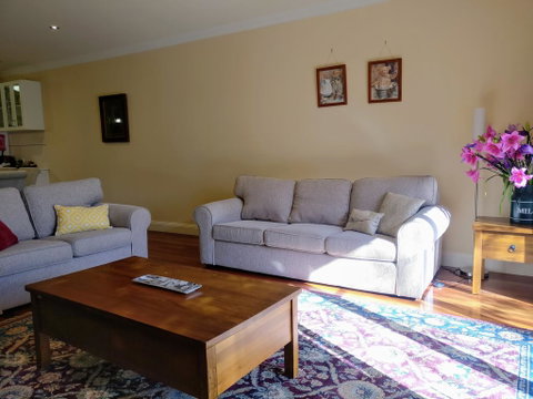 Johnstone Terrace - Accommodation Newcastle 2