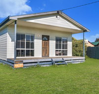 Julieanne - South beach home made for families - Accommodation Newcastle