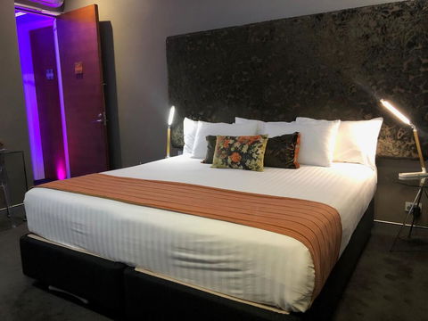 Junction Hotel - Accommodation Newcastle 2