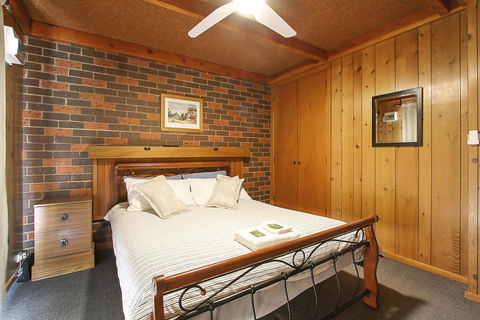 Kalamunda 6 - On The Rail Trail - Accommodation Newcastle 1