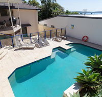 Kallaroo 3 Kallaroo Street- great house with views pool WIFI and aircon - Accommodation Newcastle