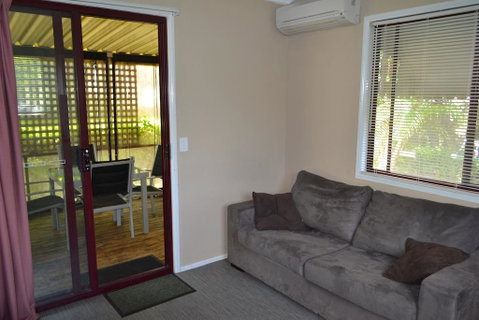 Kedron Cottages - Accommodation Newcastle 2