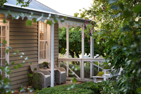 Kings Cottage - Accommodation Newcastle 0