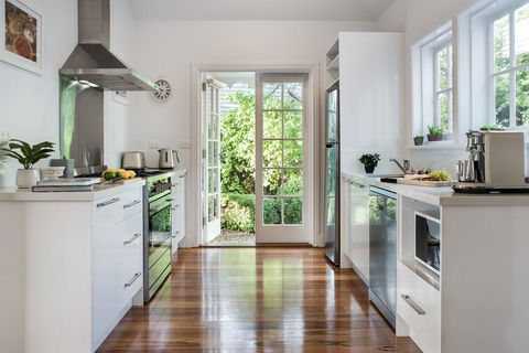 Kings Cottage - Accommodation Newcastle 2