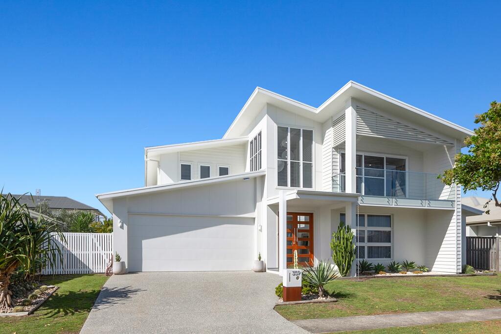 Casuarina Beach NSW Accommodation Newcastle