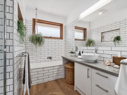KO's Hideaway - Accommodation Newcastle 2