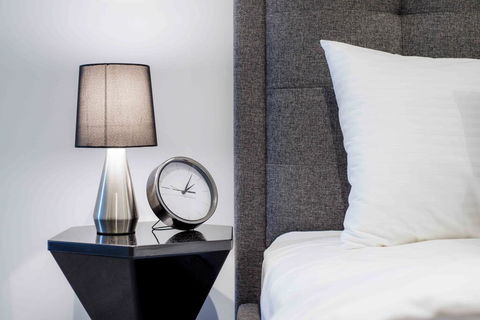KOZYGURU FORTITUDE VALLEY HIGH LEVEL 2 BED APT + FREE PARKING QFV179-2612 - Accommodation Newcastle 3