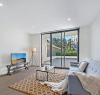KOZYGURU WOLLI CREEK KOZY 3 BED APT  FREE PARKING NWC009 - Accommodation Newcastle