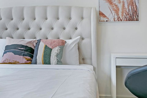 KOZYGURU ZETLAND COSY 3 BEDROOM APT EAST VILLAGE NZE906-1413 - Accommodation Newcastle 1