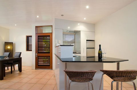 L'Auberge @ Noosa - Accommodation Newcastle 2