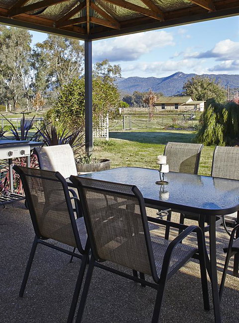 La Casa - Accommodation Newcastle 3