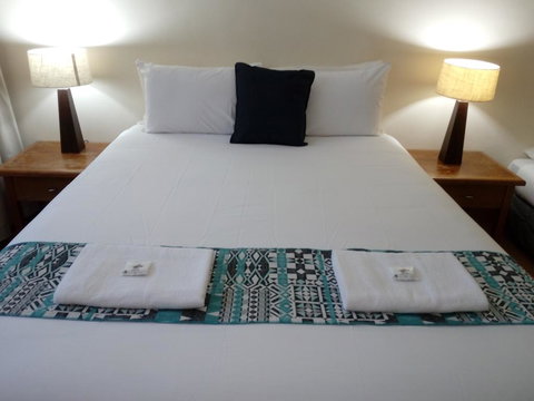 Lake Central Cairns - Accommodation Newcastle 3