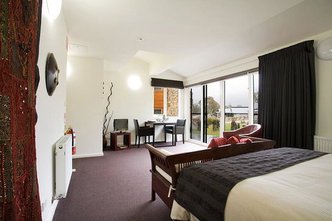 Lake Crackenback Resort & Spa - Accommodation Newcastle 2