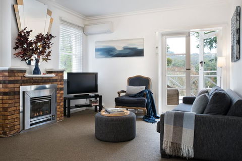Lake Daylesford Apartment 2 - Accommodation Newcastle 3