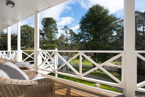 Lake Daylesford Apartment 3 - Accommodation Newcastle 2