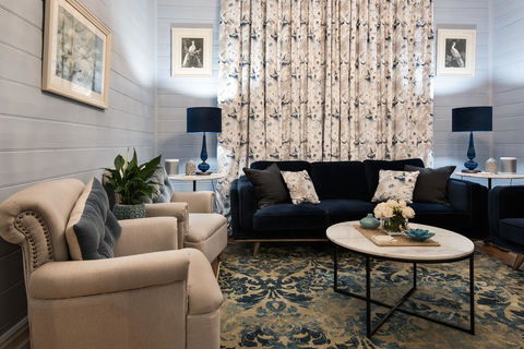 Lake Daylesford Country House - Accommodation Newcastle 2