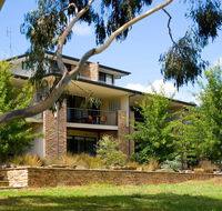 Lake Daylesford Lodge 4 - Accommodation Newcastle