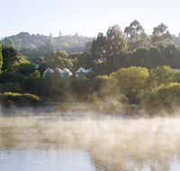 Lake House - Accommodation Newcastle