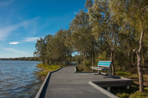 Lakefront Peace Apartments Studio 4 - Accommodation Newcastle 1