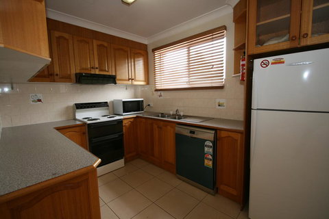 Lakeside 3/37 Cobbon Crescent - Accommodation Newcastle 3