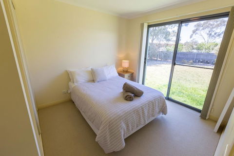Lakeview - Waterviews On Newlands Arm - Accommodation Newcastle 1