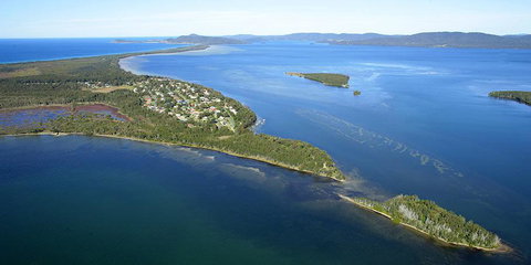 Lakeview Lodge - Accommodation Newcastle 0