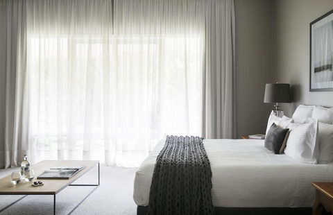 Lancemore Lindenderry Red Hill - Accommodation Newcastle 0
