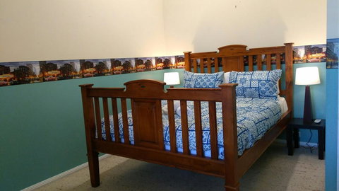 Large 6-Bedroom House With Wifi & Netflix Close To Singleton CBD Hunter Valley - Accommodation Newcastle 3