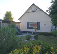 Large 6-Bedroom House with Wifi  Netflix Close to Singleton CBD Hunter Valley - Accommodation Newcastle