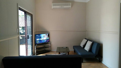 Large 6-Bedroom House With Wifi & Netflix Close To Singleton CBD Hunter Valley - Accommodation Newcastle 1