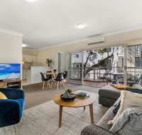 Large and Airy Unit in Quiet Riverside Suburb - Accommodation Newcastle