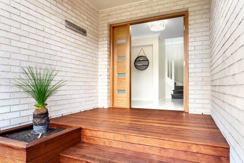 Laze @ Lemon Tree - Accommodation Newcastle 0