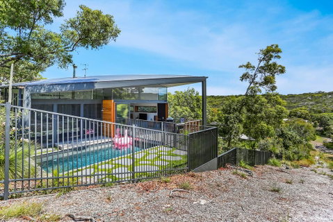 Leaf House - Accommodation Newcastle 2
