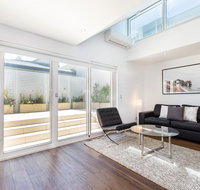 Leichhardt Self-Contained Modern One-Bedroom Apartment 9NOR - Accommodation Newcastle