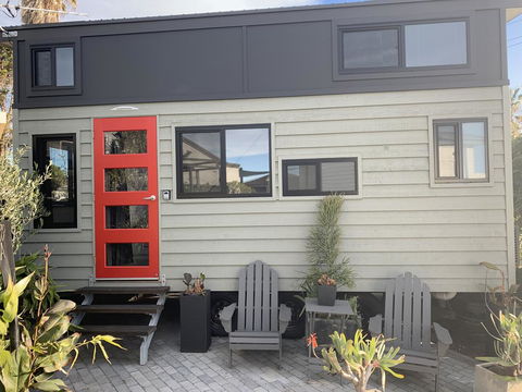 LH@LBH (Little House @ Little Blow Hole) - Accommodation Newcastle 1