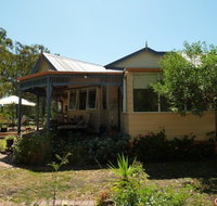 Lilys by the Lake - Raymond Island Accommodation - Accommodation Newcastle
